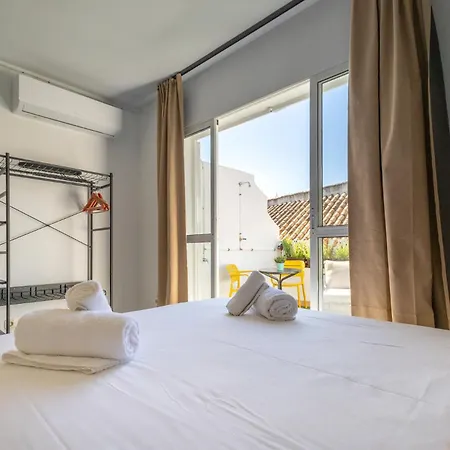 Archeros Deluxe Center By Valcambre * Sevilla